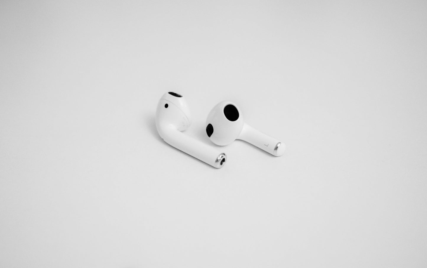 AirPods (3ᵉ Génération) – Son immersif, design iconique