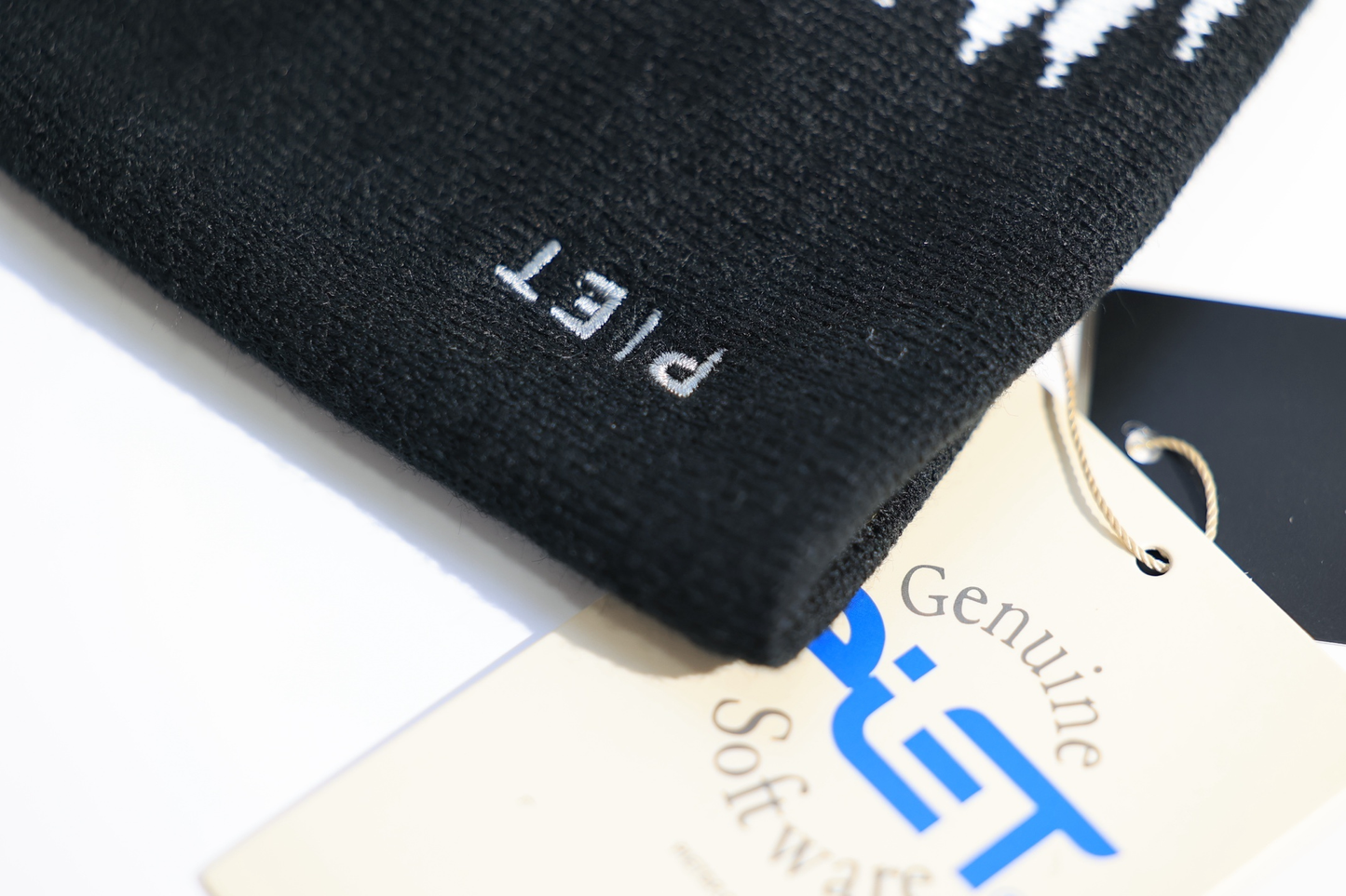 Bonnet Oakley – Streetwear Techwear