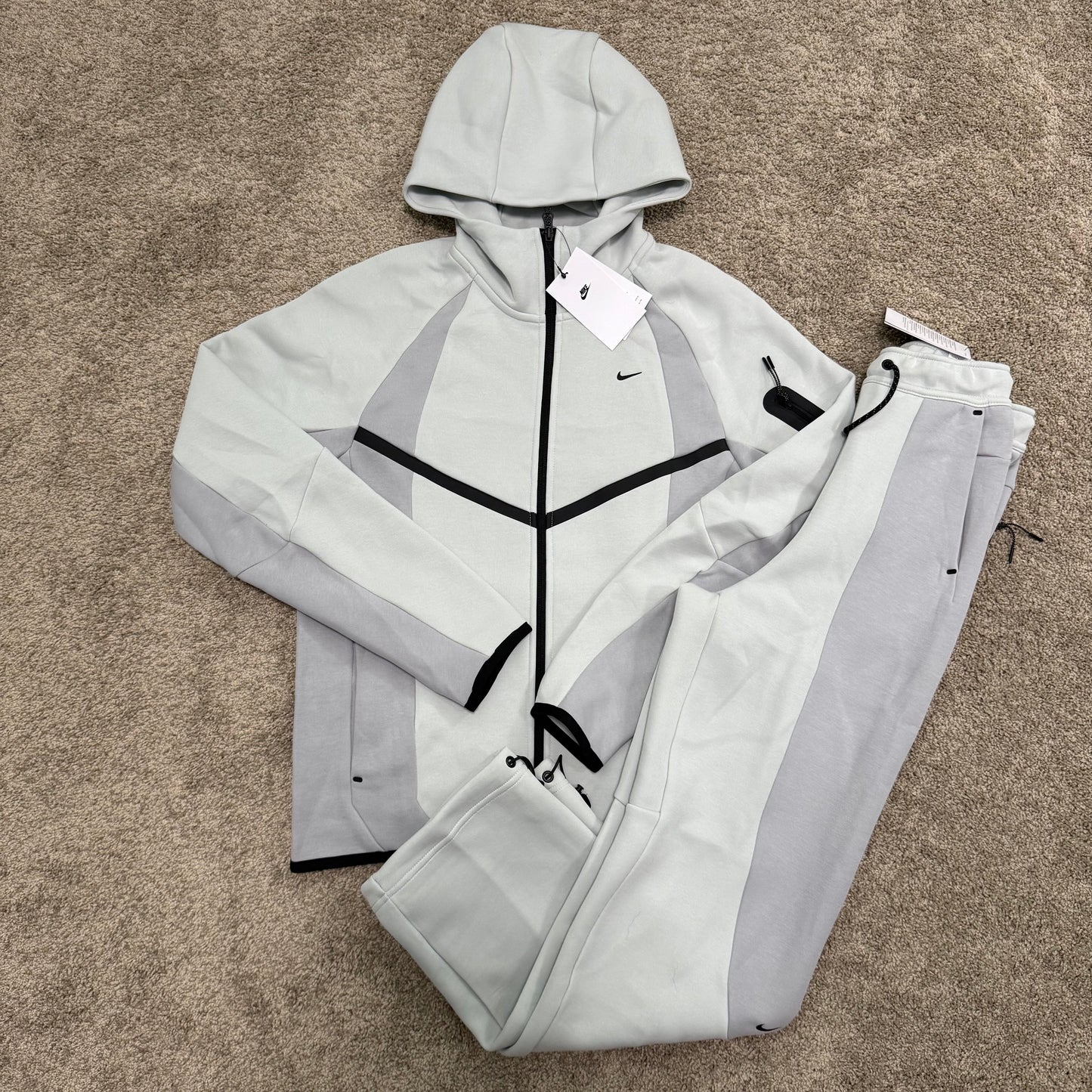Ensemble Nike Tech Fleece – Survêtement Streetwear Premium